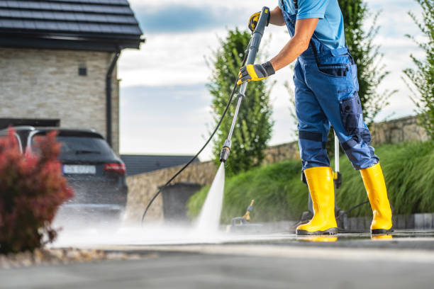 Why Choose Our Certified Pressure Washing Experts for Your Project Needs in Port Edwards, WI?